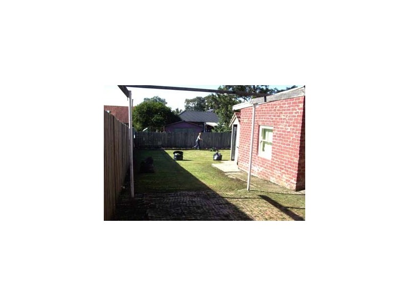9 Lee Street, Warrawong NSW 2502