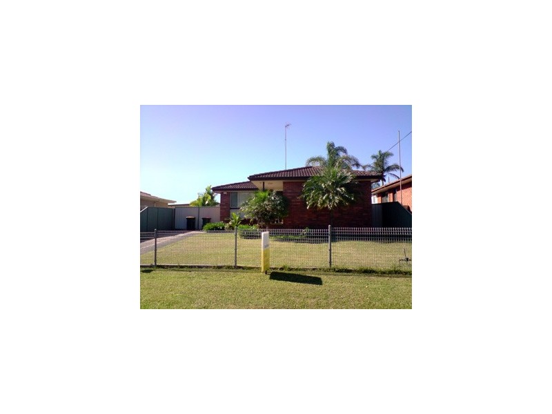 25 Lindesay Street, Barrack Heights NSW 2528