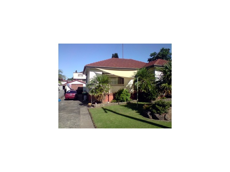 79 Mirrabooka Road, Lake Heights NSW 2502