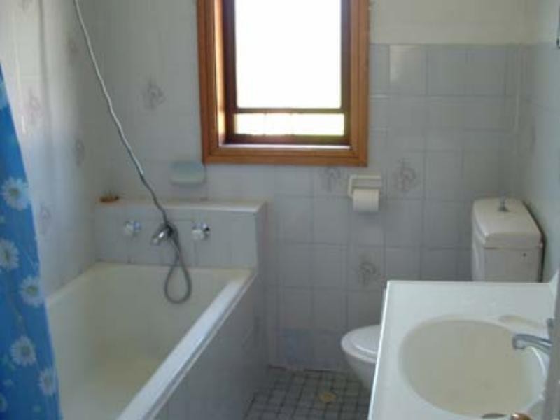 26 Barnes, Berkeley NSW 2506
