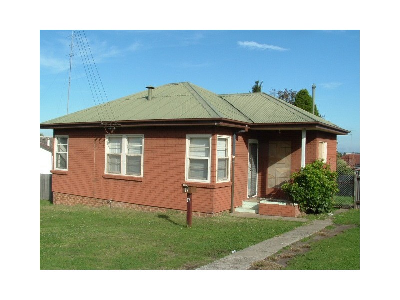 37 Cowper Street, Warrawong NSW 2502