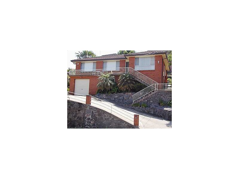 17 Jackson Ave, Warrawong NSW 2502