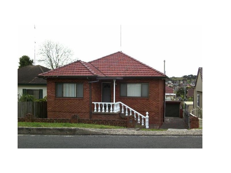 85 First Avenue North, Warrawong NSW 2502