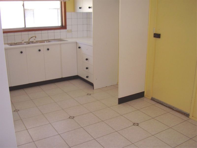 30 Captain Cook Drive, Barrack Heights NSW 2528