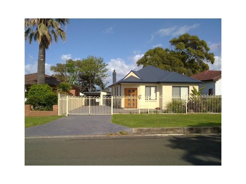 38 Parker Street, Port Kembla NSW 2505