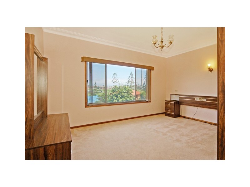 8 Griffiths Street, Port Kembla NSW 2505
