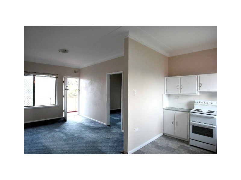 8/1 Olympic Boulevarde, Port Kembla NSW 2505