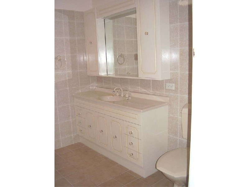 Lake Heights NSW 2502