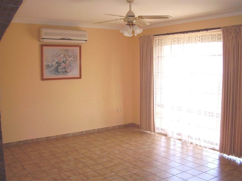 Lake Heights NSW 2502