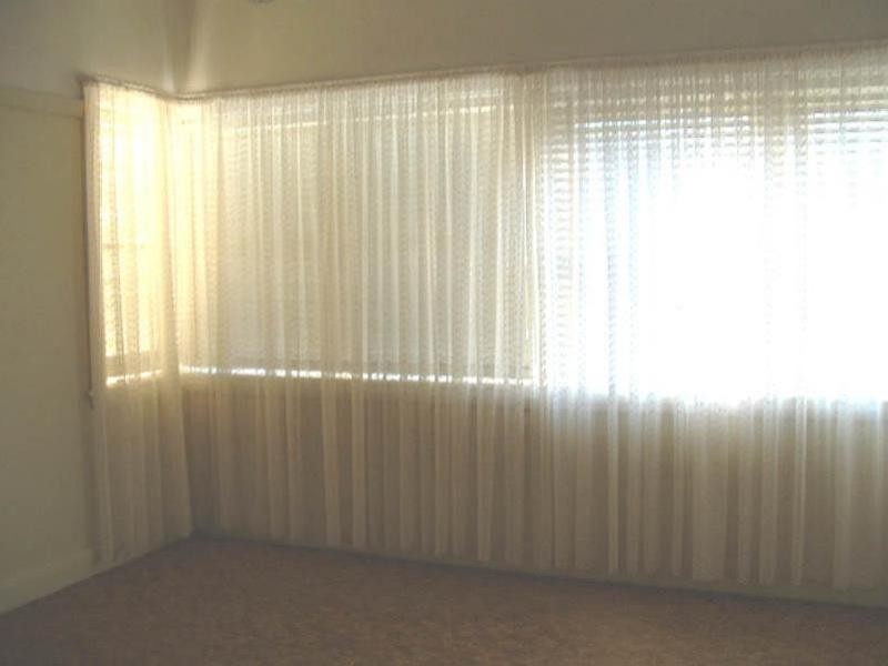 Lake Heights NSW 2502