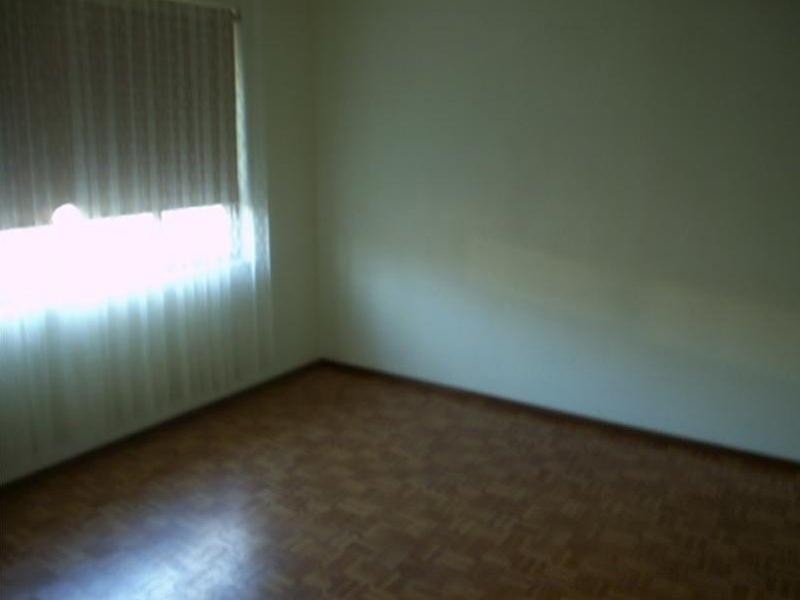 Lake Heights NSW 2502