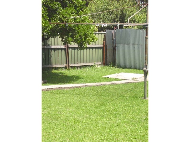 Lake Heights NSW 2502