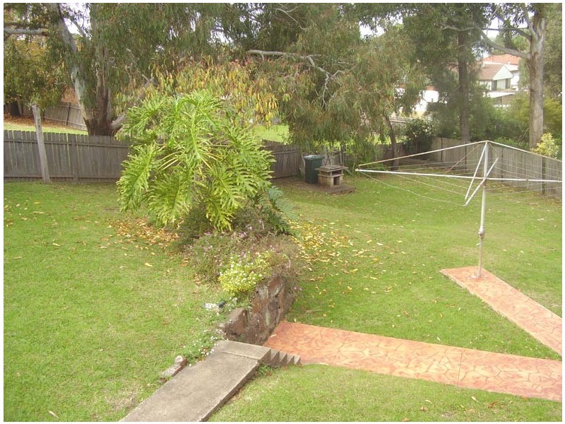 Lake Heights NSW 2502