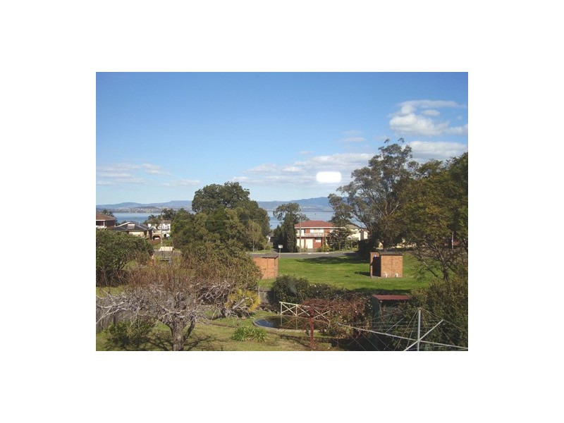 Lake Heights NSW 2502