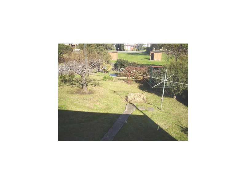 Lake Heights NSW 2502