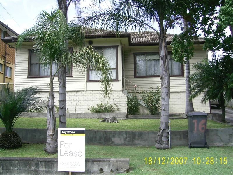 Lake Heights NSW 2502