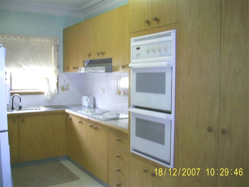 Lake Heights NSW 2502