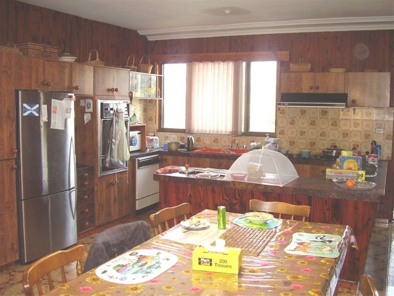 Lake Heights NSW 2502