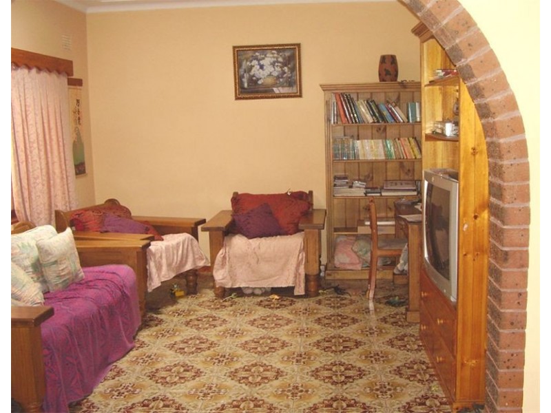 Lake Heights NSW 2502