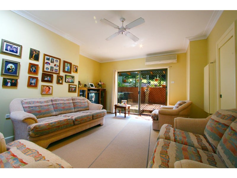 Lake Heights NSW 2502