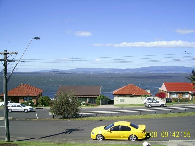 Lake Heights NSW 2502