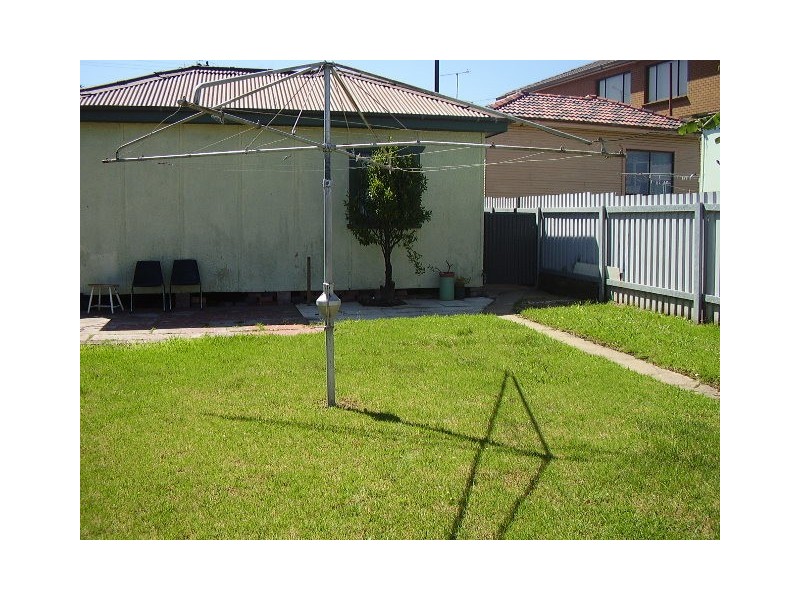 16  Second Avenue, Port Kembla NSW 2505