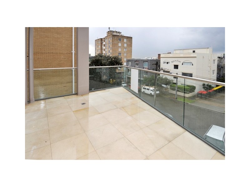 2/12 Kurrawa Avenue, Coogee NSW 2034