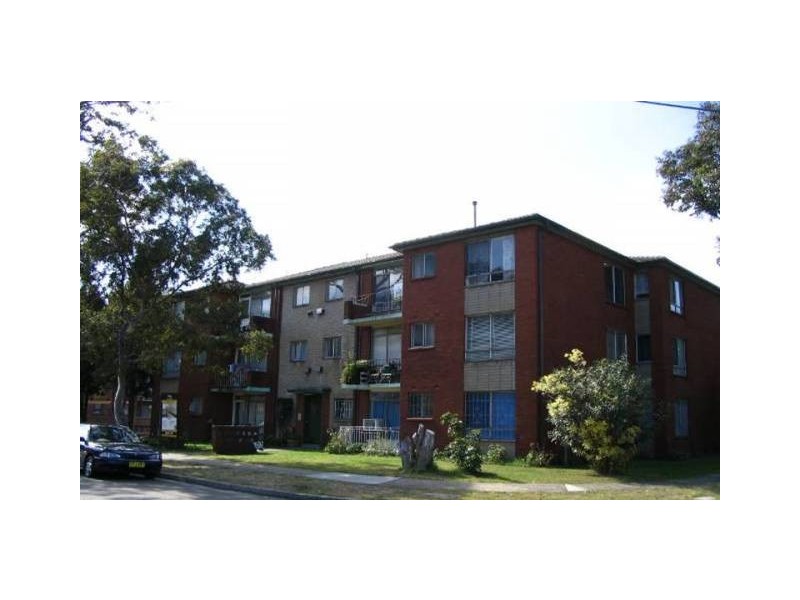 4/3 Mascot Drive, Eastlakes NSW 2018