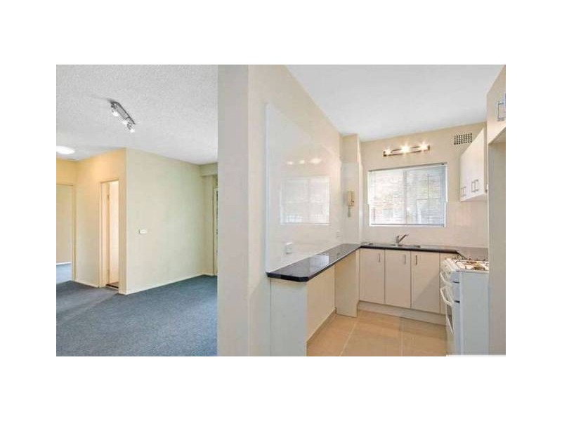 4/3 Mascot Drive, Eastlakes NSW 2018