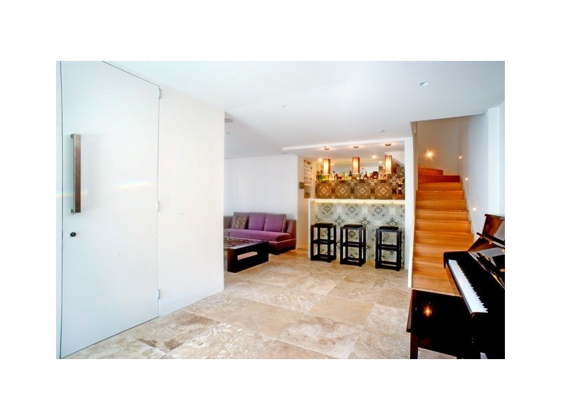 25 Oakley Rd, North Bondi NSW 2026