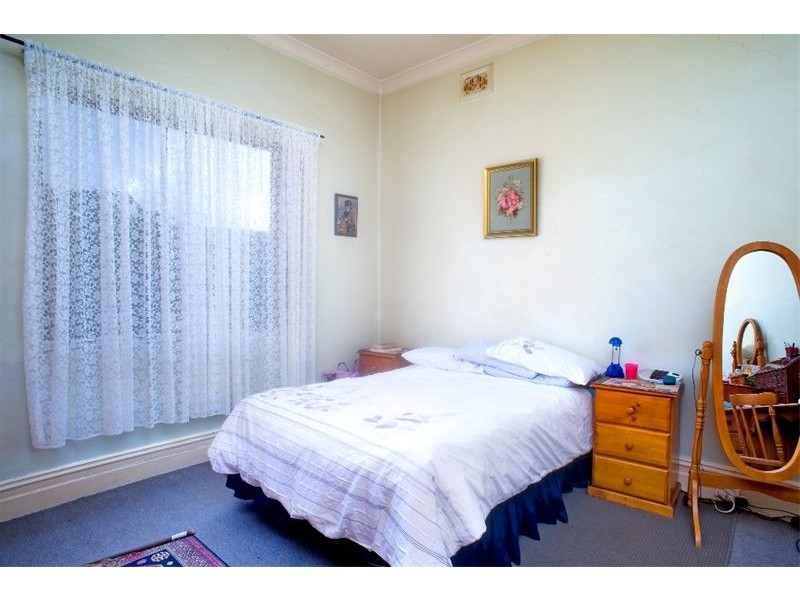 29 Samuel Terry Ave, Kensington NSW 2033