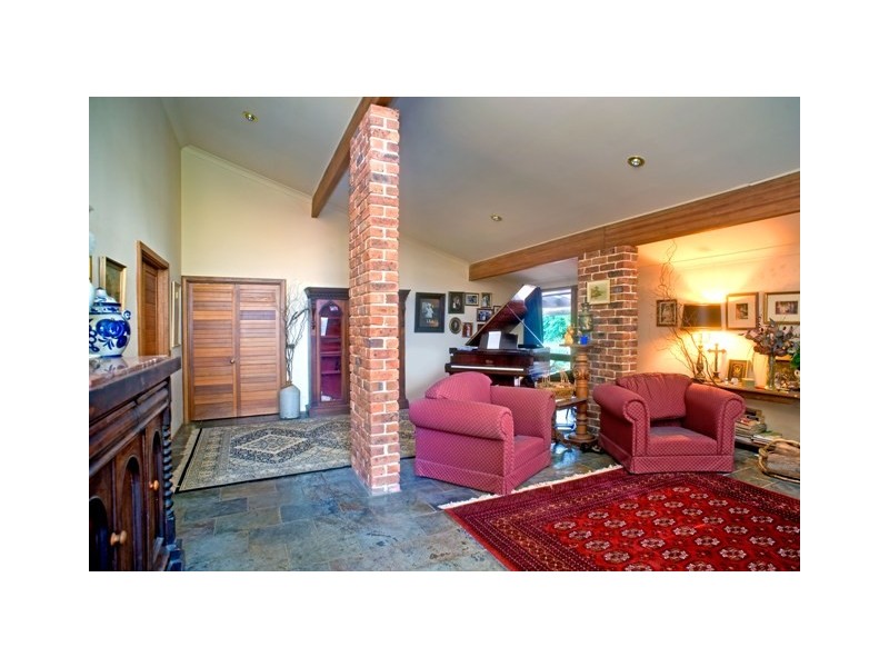 1 Stephen Lane ( off Wentworth St ), Randwick NSW 2031