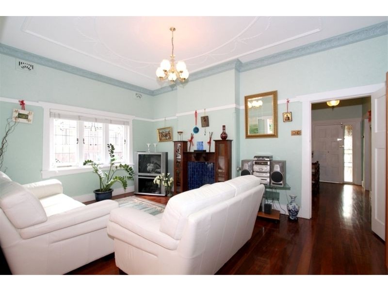 62 Mooramie, Kensington NSW 2033