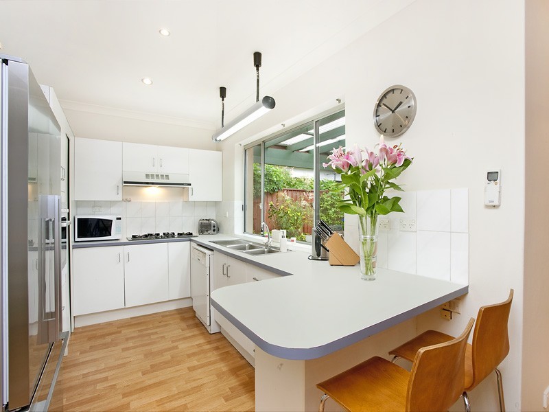 92 Harcourt Parade, Rosebery NSW 2018