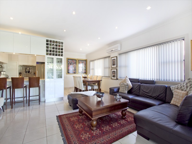 88a Macquarie Street, Chifley NSW 2036