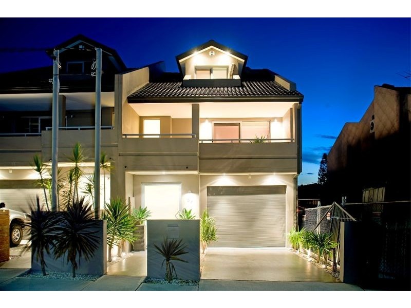 57 Universal St, Eastlakes NSW 2018