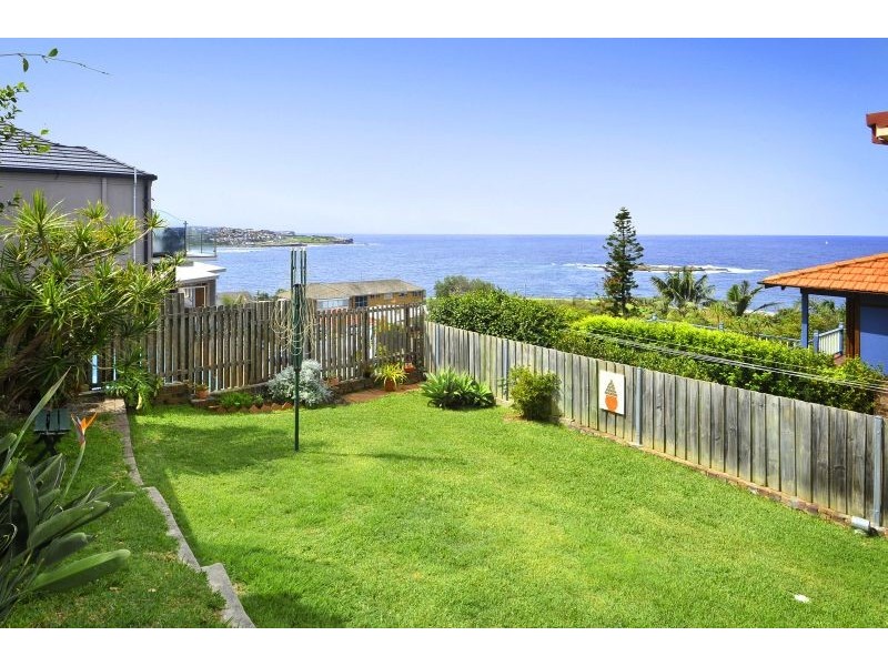 306 Rainbow Street (Enter from Wolseley Rd), Coogee NSW 2034