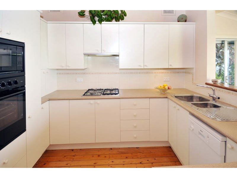 306 Rainbow Street (Enter from Wolseley Rd), Coogee NSW 2034