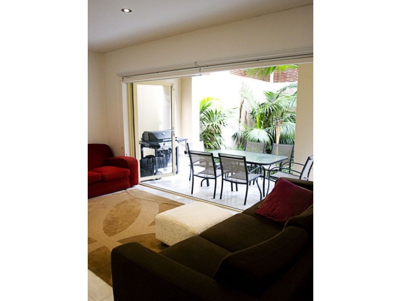 2/134 Brook Street, Coogee NSW 2034