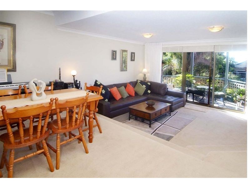 10/4-8 Edgecumbe Avenue, Coogee NSW 2034