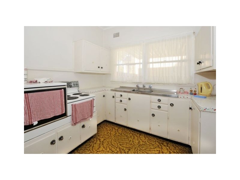 34 Carnegie Circuit, Chifley NSW 2036