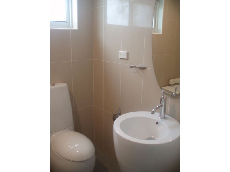 - Bona Vista Avenue, Maroubra NSW 2035