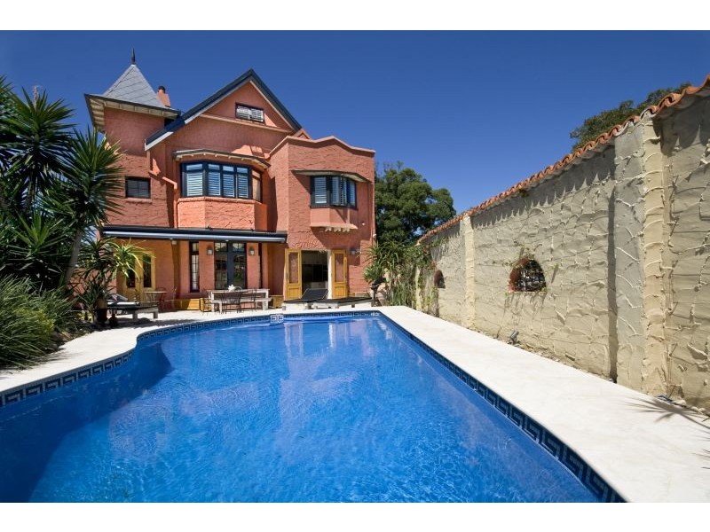 18 Carr Street, Coogee NSW 2034