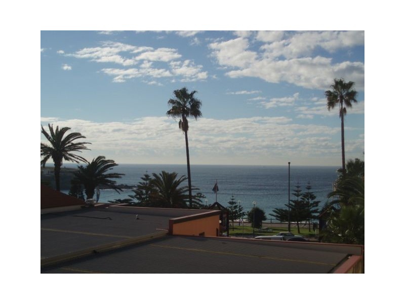 4/15a Vicar Street, Coogee NSW 2034