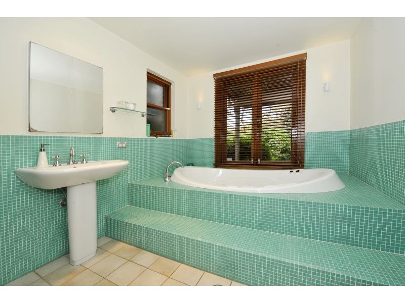 305 Alison Road, Coogee NSW 2034