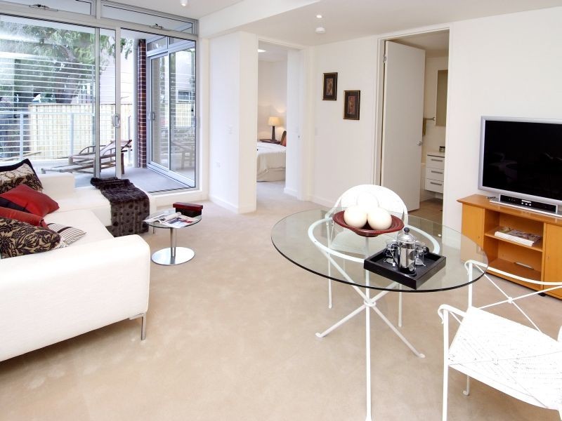 12/96  St Pauls Street, Coogee NSW 2034