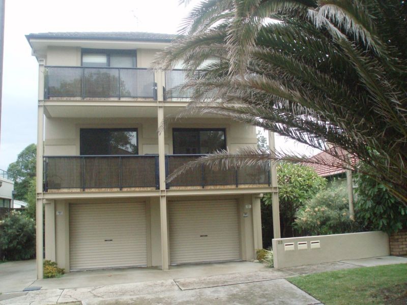 2/23  Moore Street, Coogee NSW 2034