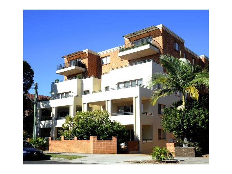 12/75  Coogee Bay Road, Coogee NSW 2034