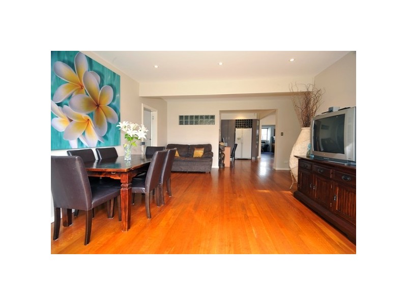 38 Burke St, Chifley NSW 2036