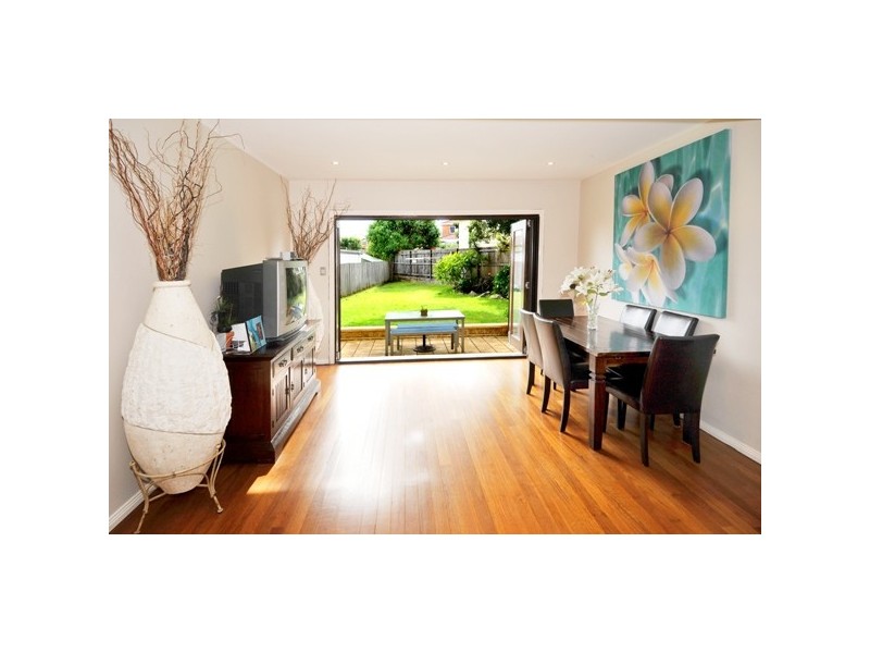 38 Burke St, Chifley NSW 2036